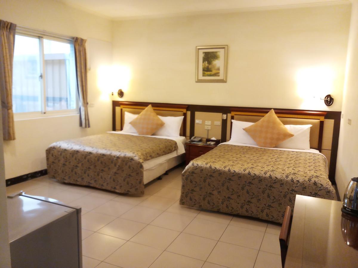 לונגטן Puti Commercial Hotel מראה חיצוני תמונה